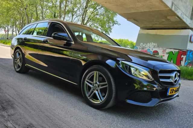 Mercedes-Benz C-Klasse (2019) thumbnail 2