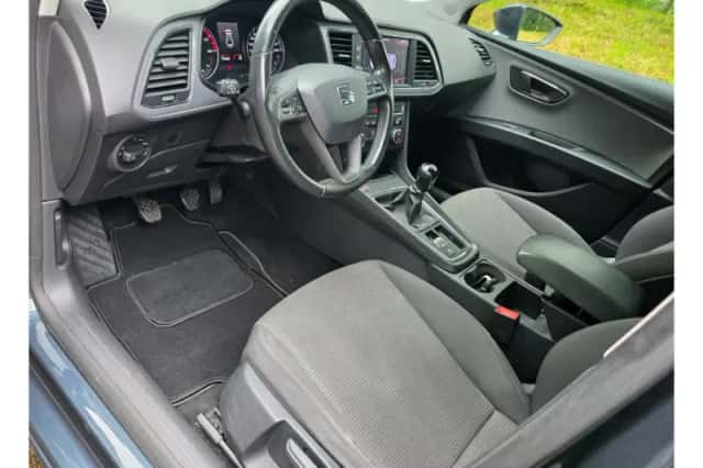 SEAT Leon (2019) thumbnail 5