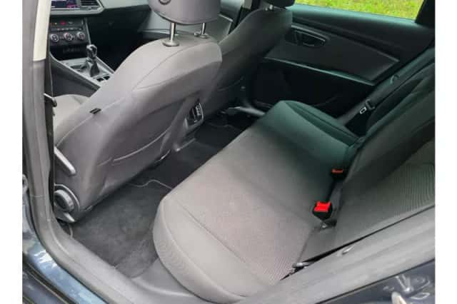SEAT Leon (2019) thumbnail 6
