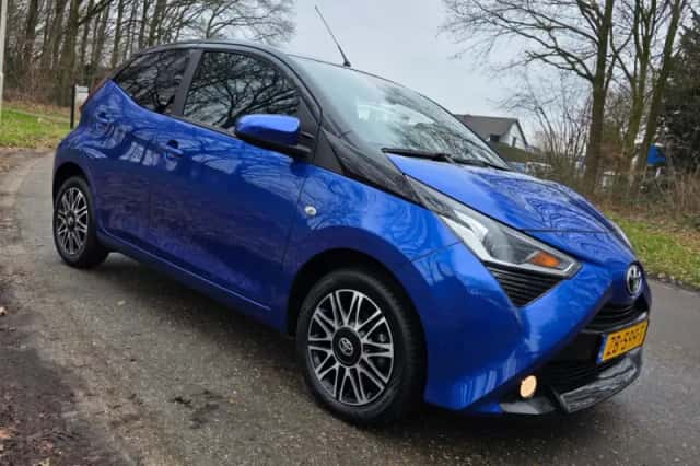Toyota Aygo (2019) thumbnail 2