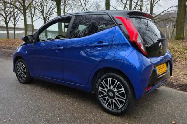Toyota Aygo (2019) thumbnail 4