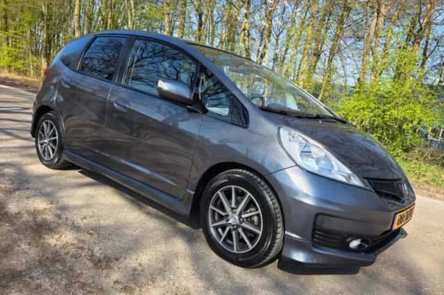 Honda Jazz (2012) thumbnail 2