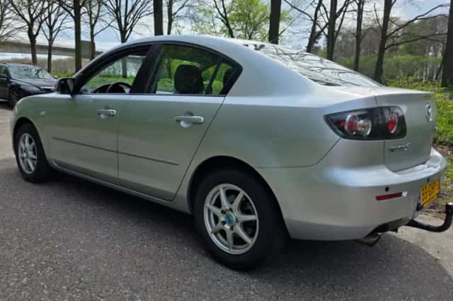 Mazda 3 (2008) thumbnail 4