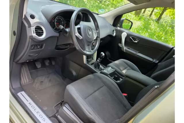 Renault Koleos (2009) thumbnail 6