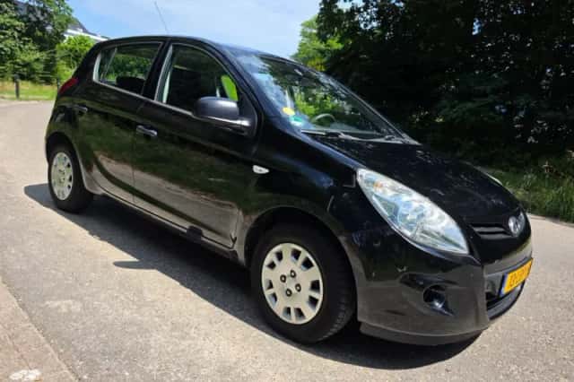 Hyundai i20 (2010) thumbnail 2