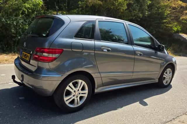 Mercedes-Benz B-Klasse (2010) thumbnail 3