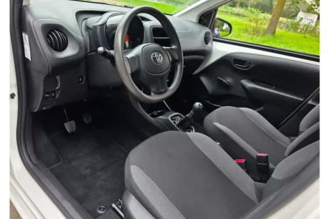 Toyota Aygo (2018) thumbnail 5