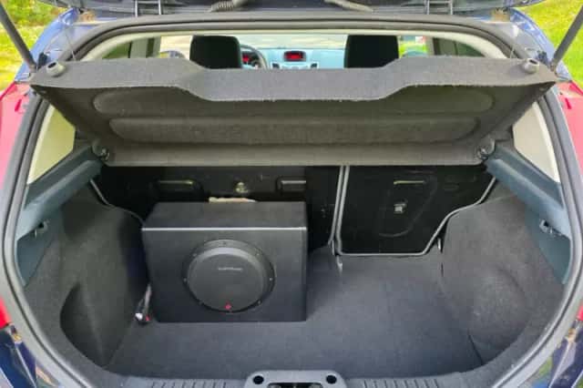 Ford Fiesta (2011) thumbnail 6