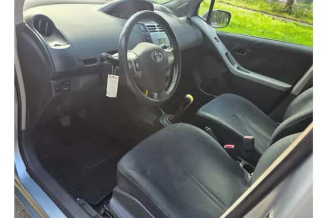 Toyota Yaris (2006) thumbnail 5