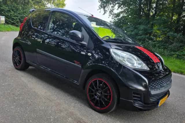 Peugeot 107 (2010) thumbnail 2