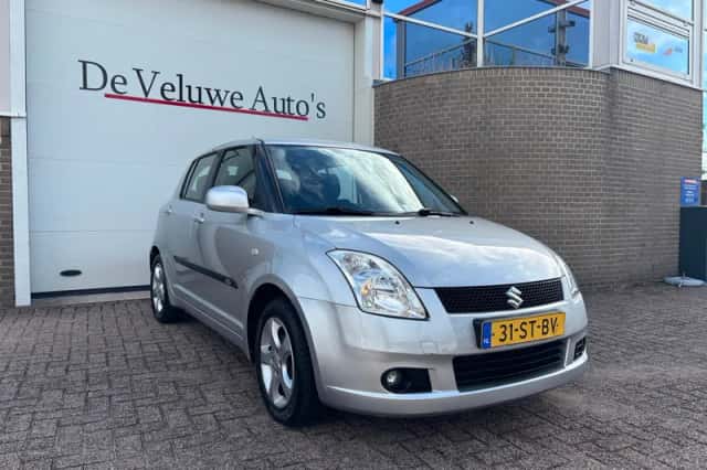 Suzuki Swift (2006) thumbnail 1