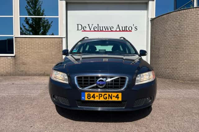 Volvo V70 (2011) thumbnail 5