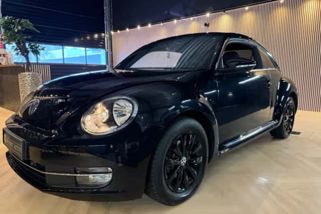 Volkswagen Beetle (2012) thumbnail 6