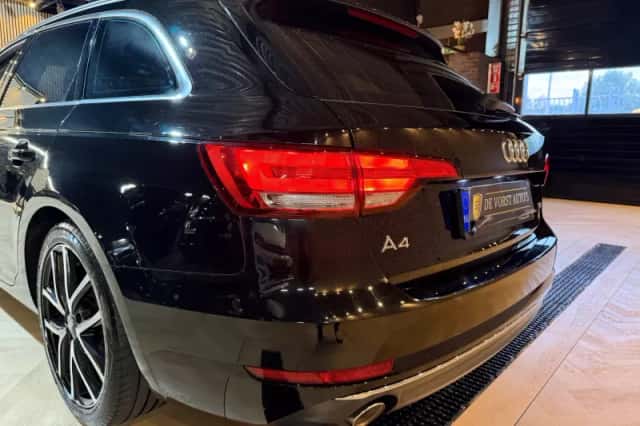 Audi A4 (2016) thumbnail 6