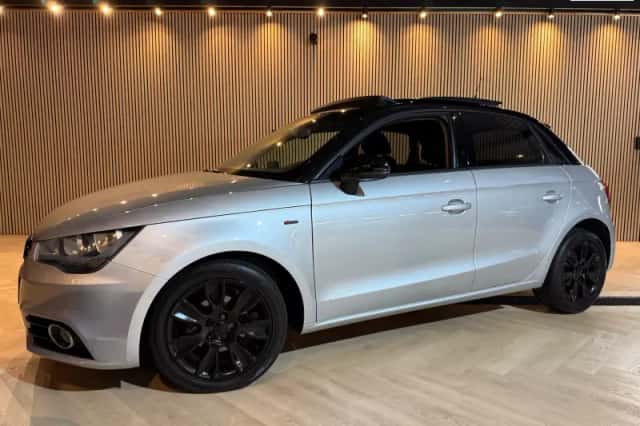Audi A1 (2013) thumbnail 1