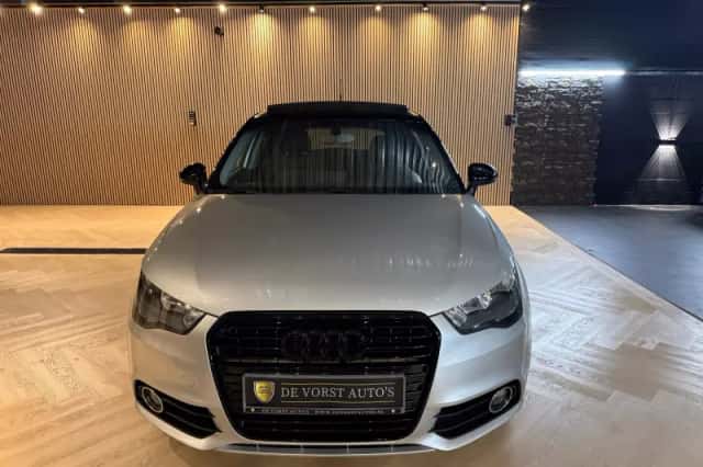 Audi A1 (2013) thumbnail 2