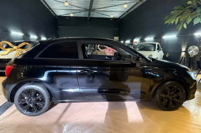 Audi A1 (2012) thumbnail 4