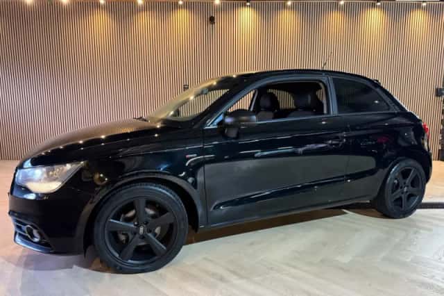 Audi A1 (2011) thumbnail 1
