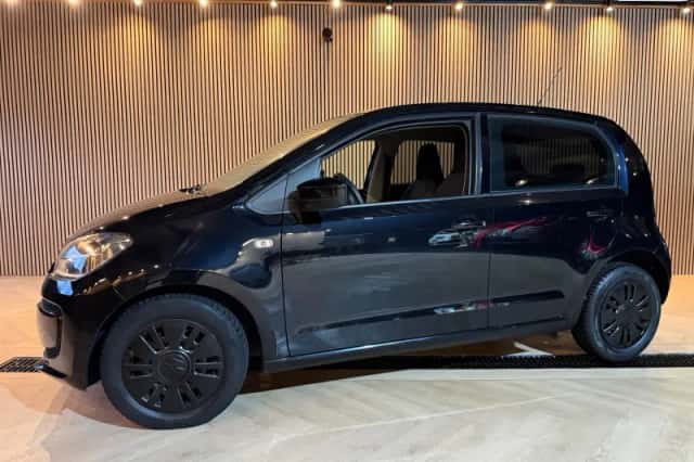 Volkswagen Up! (2013) thumbnail 1