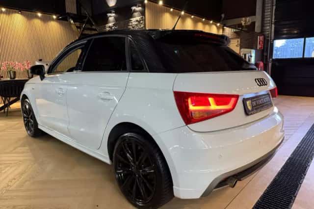 Audi A1 (2013) thumbnail 5