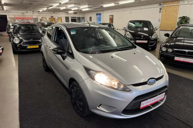 Ford Fiesta (2009) thumbnail 1