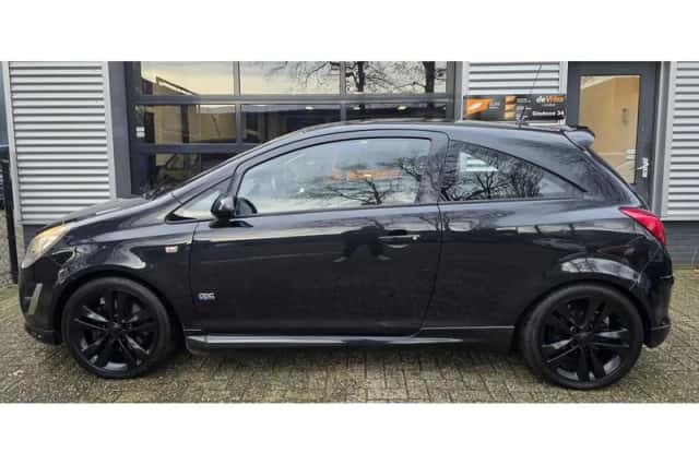 Opel Corsa (2012) thumbnail 2