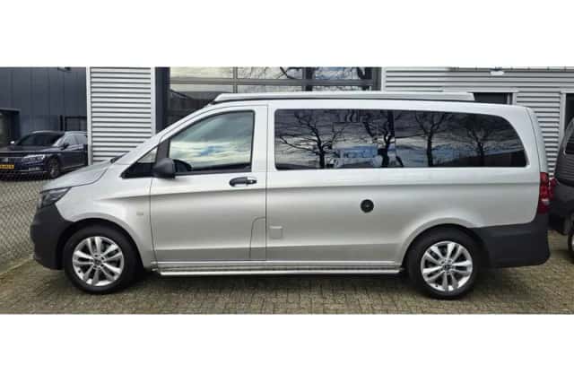 Mercedes-Benz Vito (2018) thumbnail 2