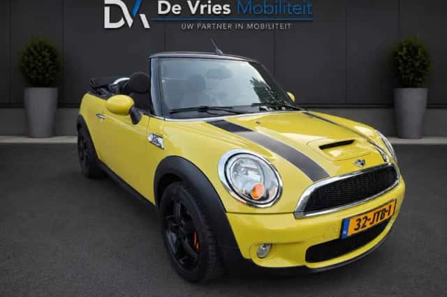 MINI Cooper (2009) thumbnail 1