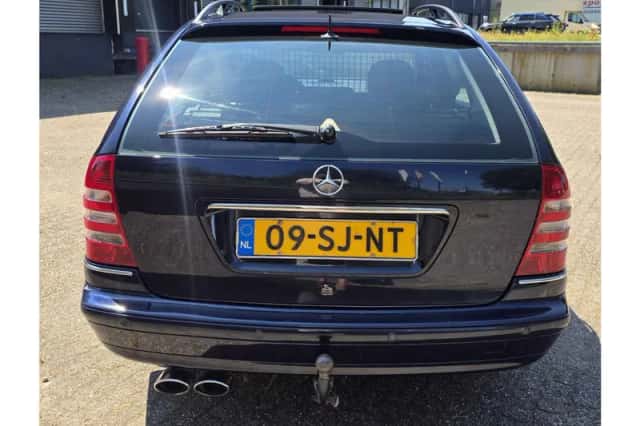 Mercedes-Benz C-Klasse (2006) thumbnail 5