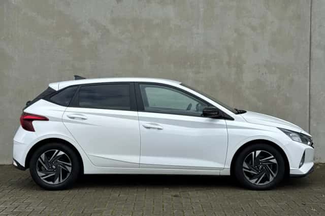Hyundai i20 (2023) thumbnail 5