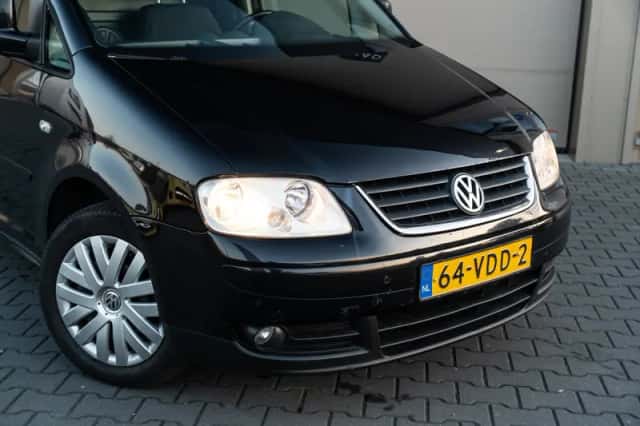 Volkswagen Caddy (2007) thumbnail 2