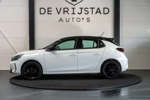 Opel Corsa (2024) thumbnail 2