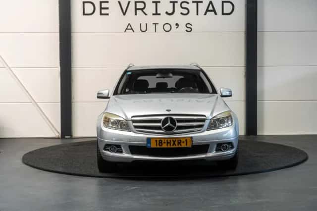 Mercedes-Benz C-Klasse (2009) thumbnail 4