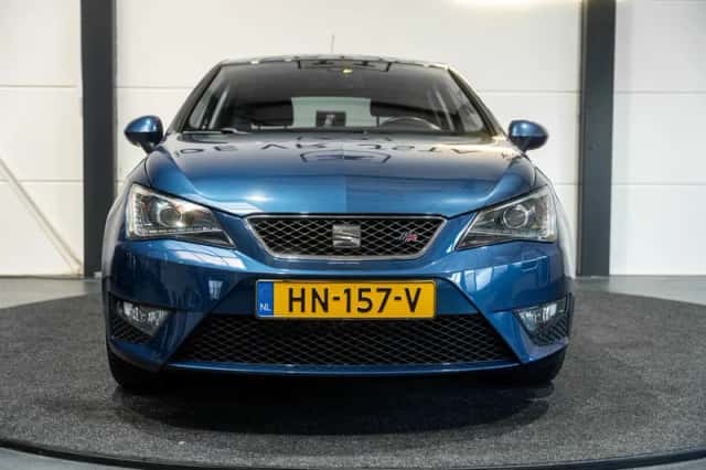 SEAT Ibiza (2015) thumbnail 6