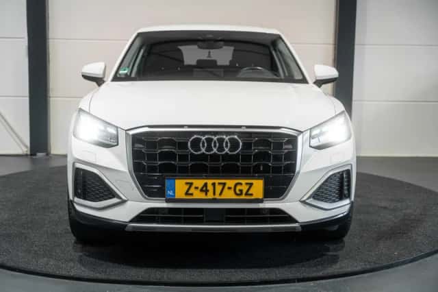 Audi Q2 (2021) thumbnail 6