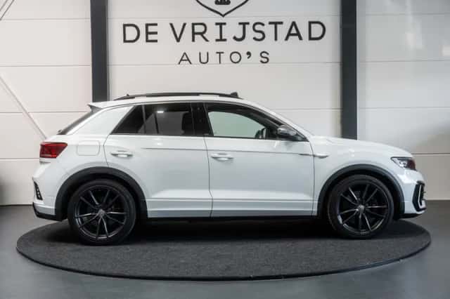 Volkswagen T-Roc (2020) thumbnail 5