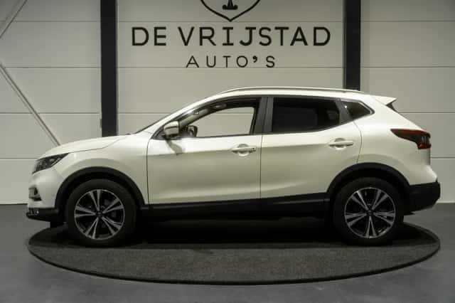 Nissan Qashqai (2019) thumbnail 2