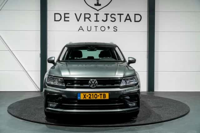 Volkswagen Tiguan (2018) thumbnail 5