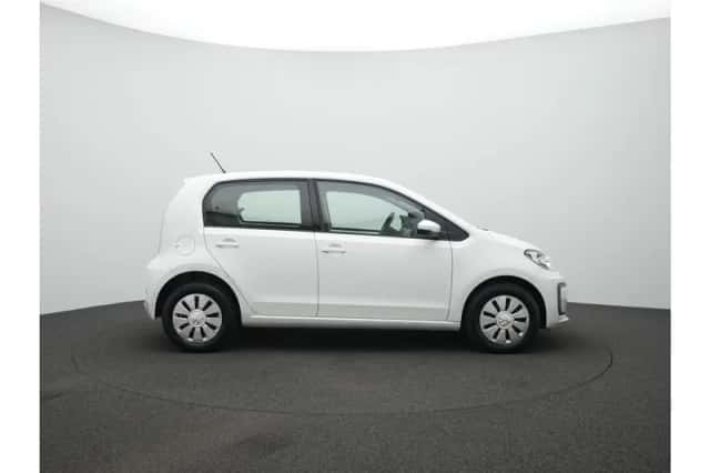 Volkswagen Up! (2020) thumbnail 4