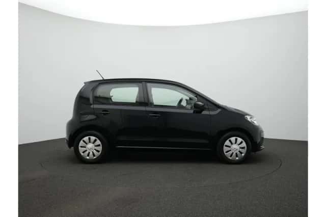 Volkswagen Up! (2023) thumbnail 4