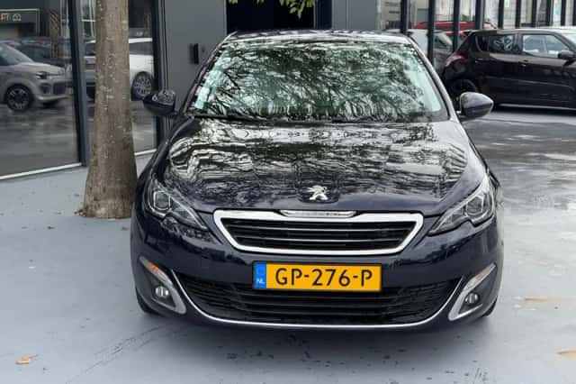 Peugeot 308 (2015) thumbnail 3