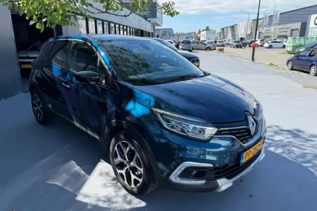 Renault Captur (2017) thumbnail 5