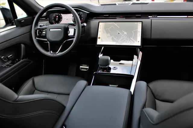 Land Rover Range Rover Sport (2025) thumbnail 3