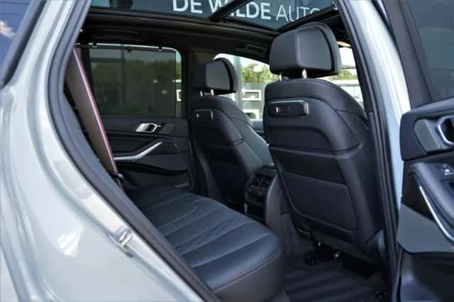 BMW X5 (2024) thumbnail 5