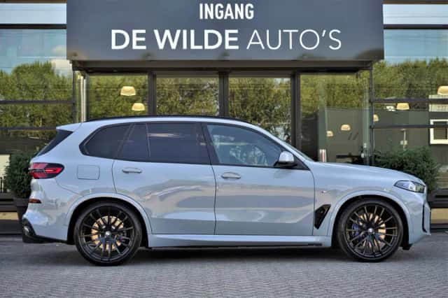 BMW X5 (2024) thumbnail 6