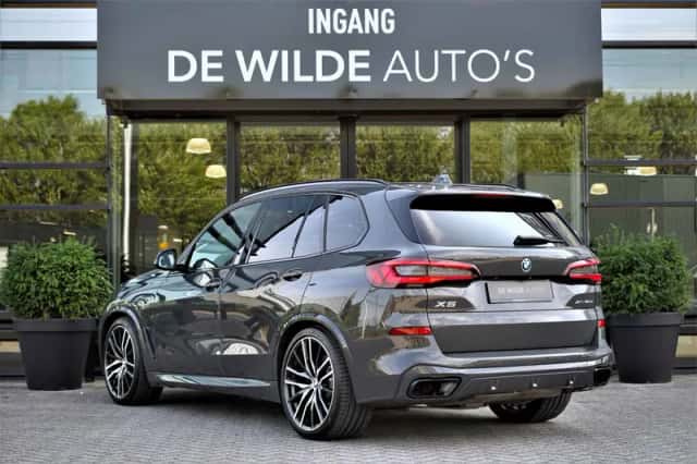 BMW X5 (2022) thumbnail 2