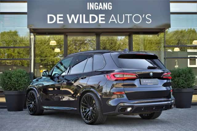 BMW X5 (2022) thumbnail 2