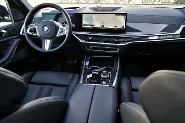 BMW X5 (2024) thumbnail 4
