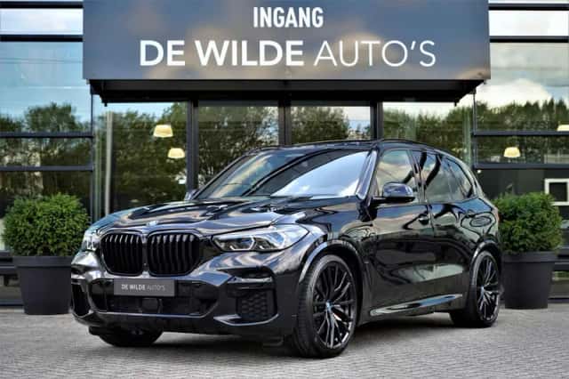 BMW X5 (2022) thumbnail 1
