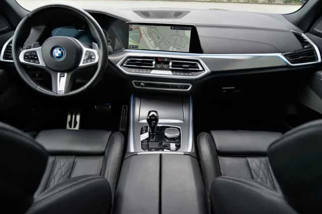 BMW X5 (2022) thumbnail 6